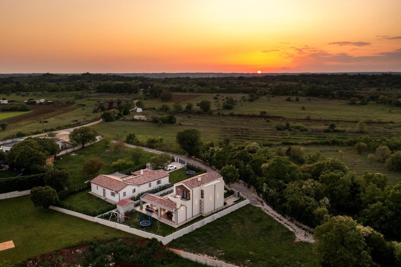 Villa Nobu Mali Vareški Extérieur photo